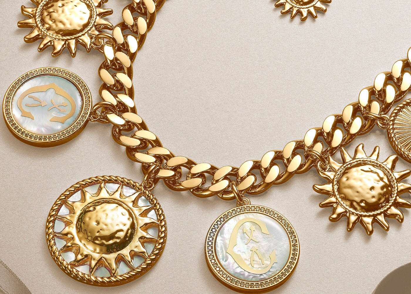 ST-TROPEZ® Jewellery Collection - Charriol.com